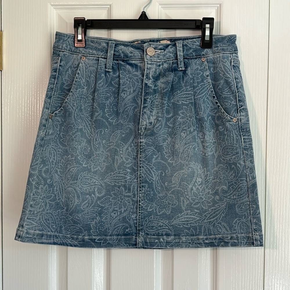 Seven7 Delancey Pleat Front Paisley Denim Skirt with Pockets Size 6
